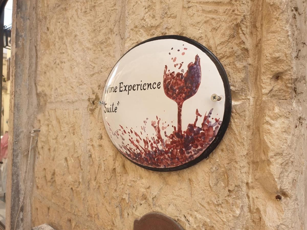 Wineexperience- Wine&Jacuzzi Suite เลชเช ภายนอก รูปภาพ
