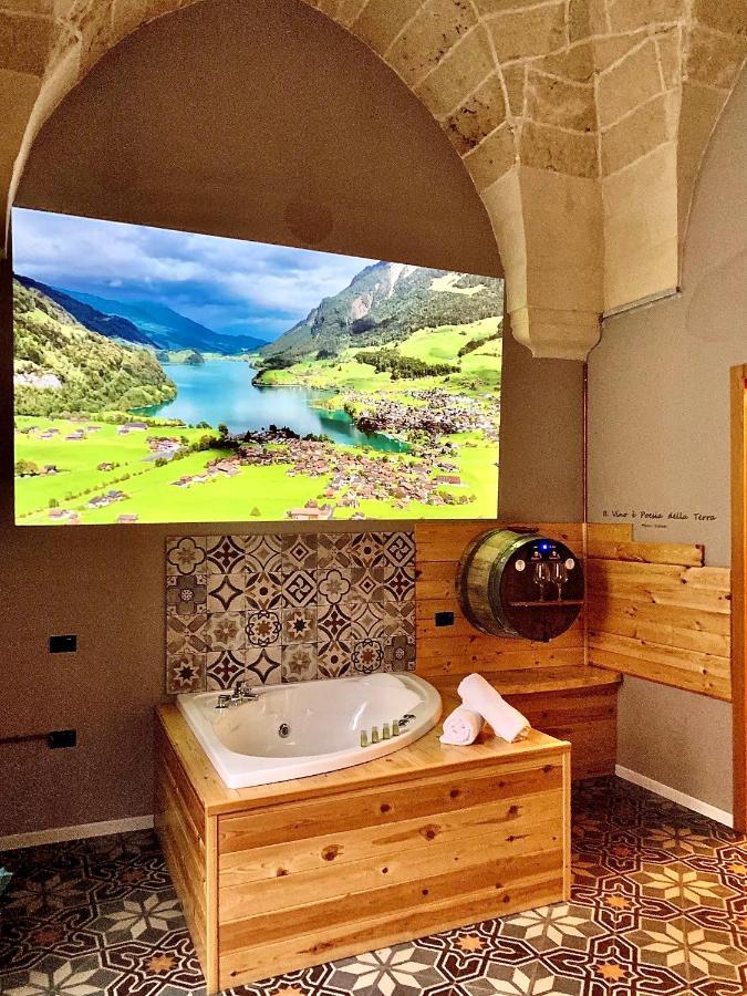 Wineexperience- Wine&Jacuzzi Suite เลชเช ภายนอก รูปภาพ