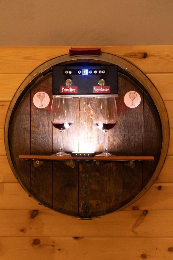 Wineexperience- Wine&Jacuzzi Suite เลชเช ภายนอก รูปภาพ
